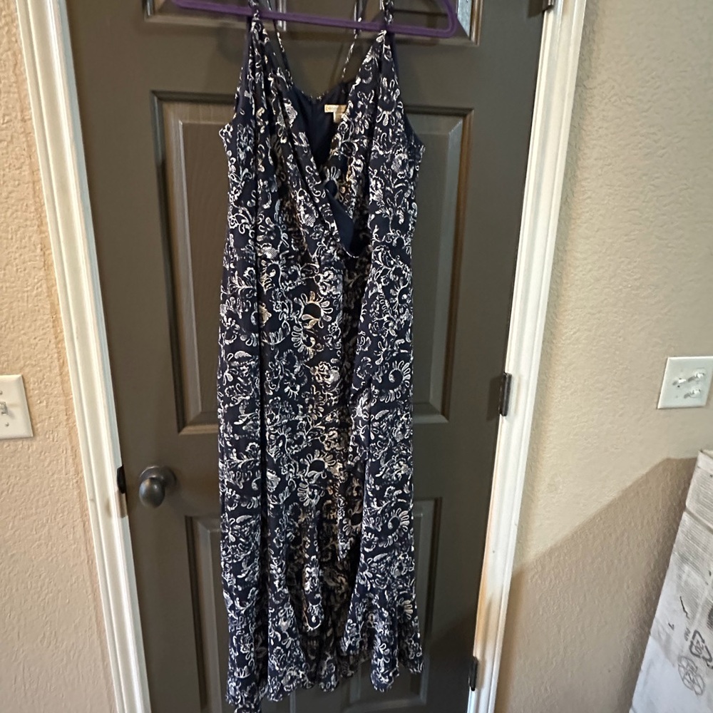 Elegant Navy Floral Maxi Dress